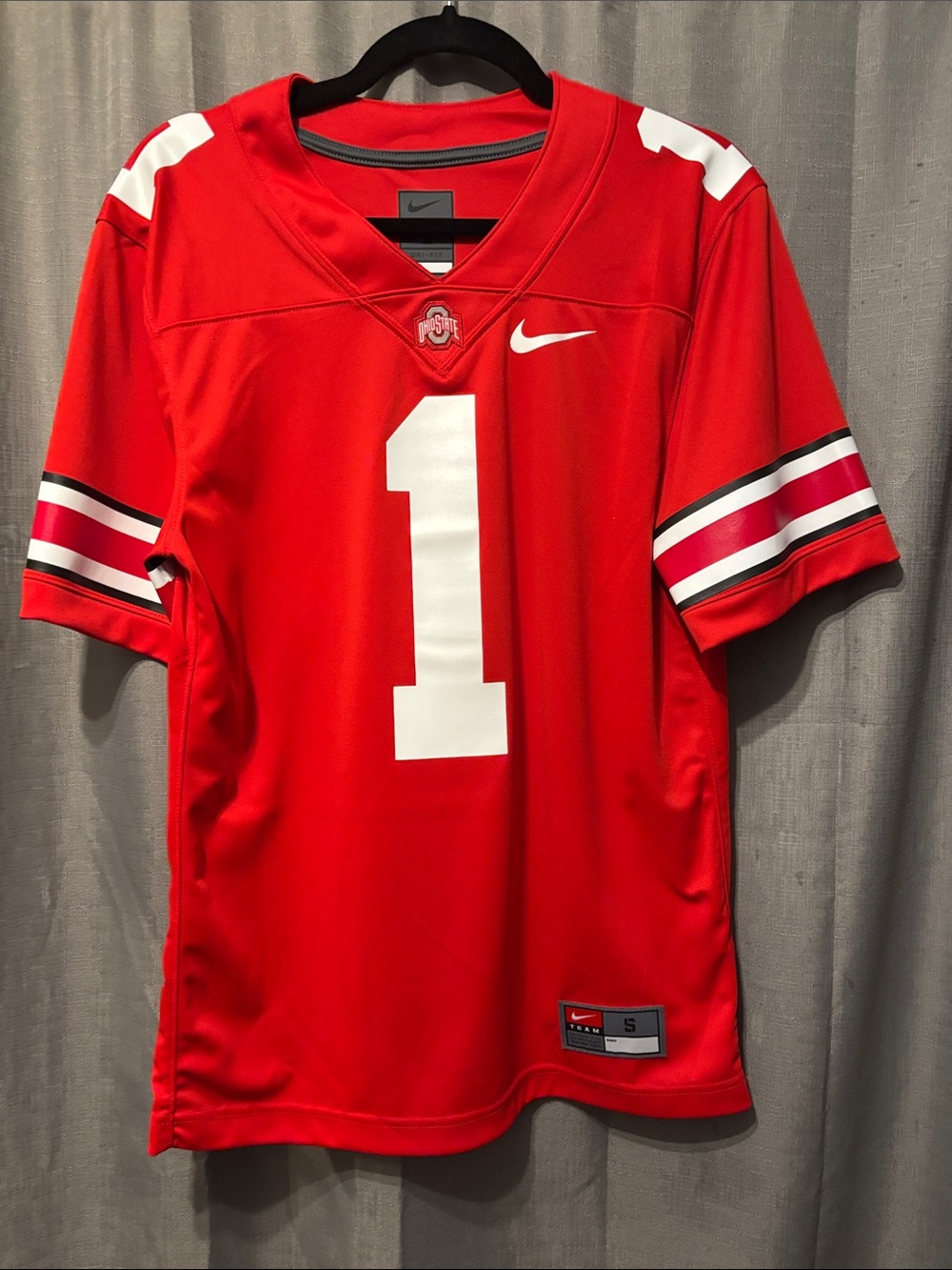 Nike Men’s Ohio State Buckeyes Scarlet Replica Dri Fit Jersey. Small.